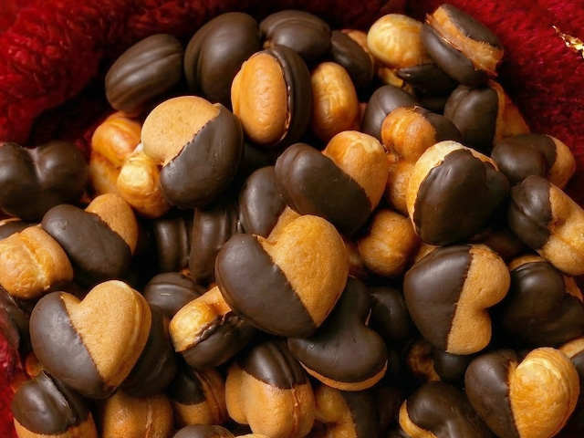 ベビーカステラ <wbr>ハーフチョコがけ